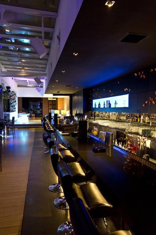 Gtower Hotel Kuala Lumpur Dış mekan fotoğraf The bar at the 101 bar