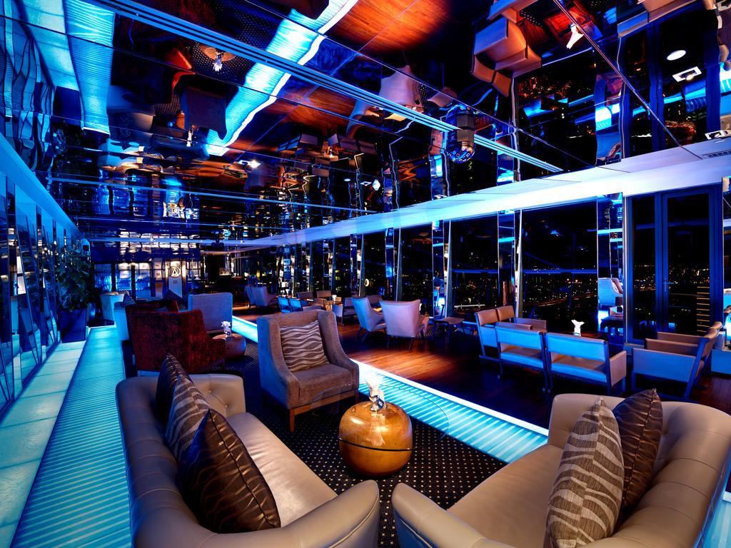 Gtower Hotel Kuala Lumpur Dış mekan fotoğraf The interior of the bar